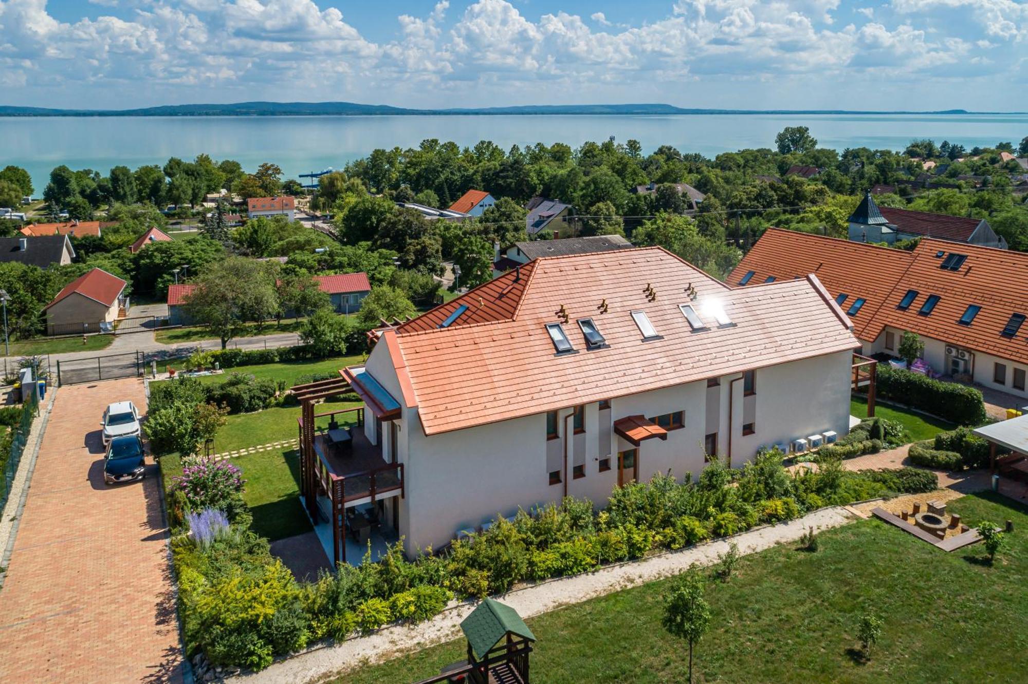 Aranymandula Apartmanok Balatonakali Exteriör bild