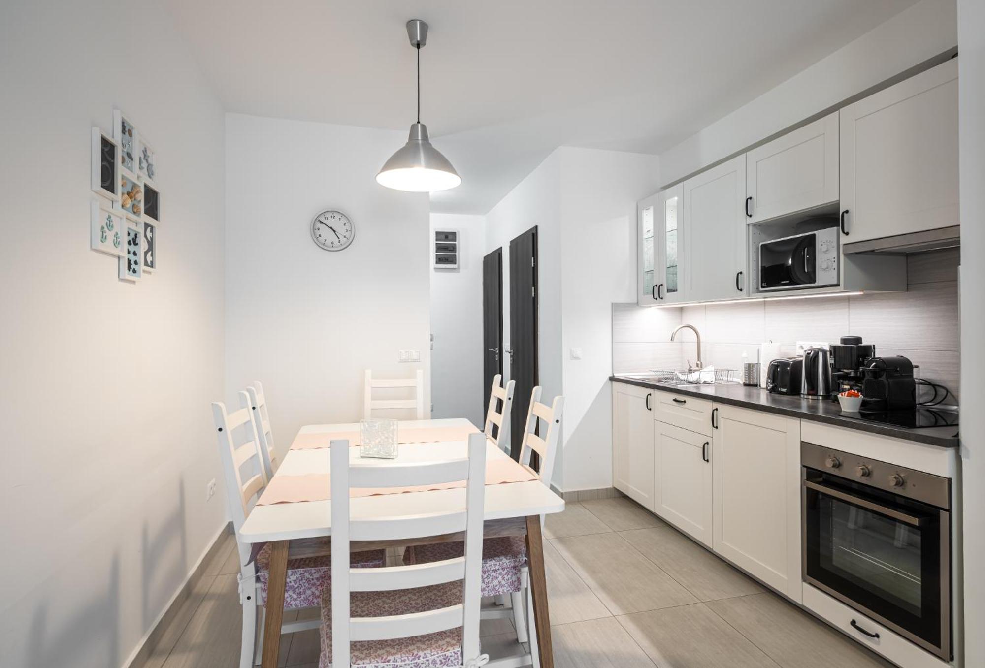 Aranymandula Apartmanok Balatonakali Exteriör bild