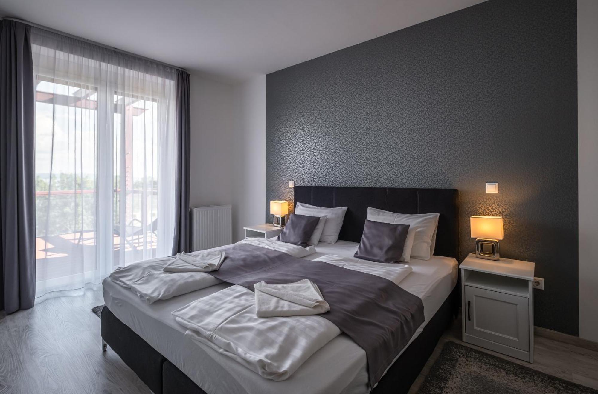 Aranymandula Apartmanok Balatonakali Exteriör bild