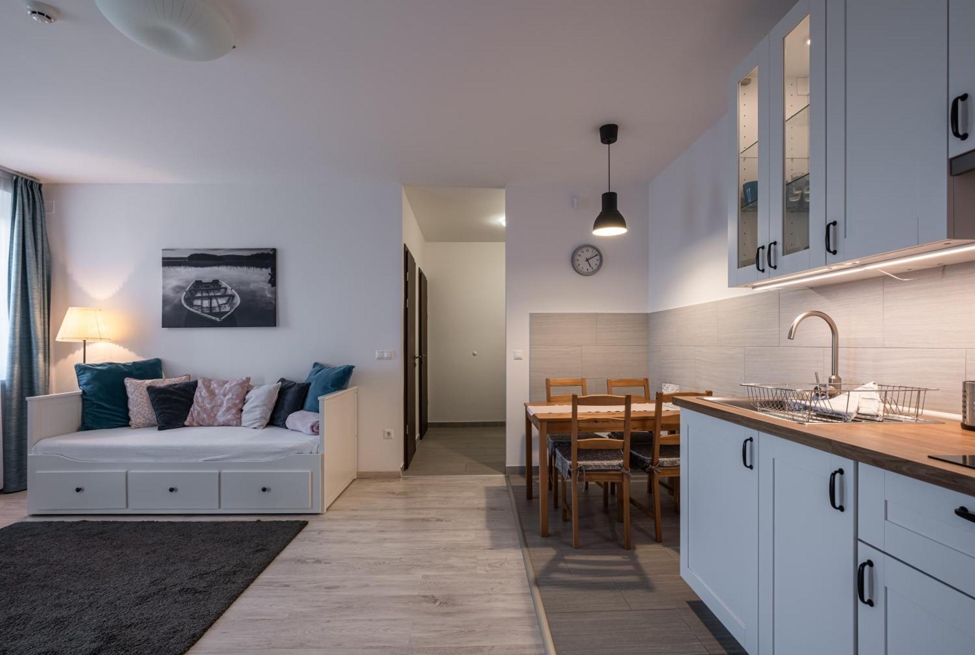 Aranymandula Apartmanok Balatonakali Exteriör bild